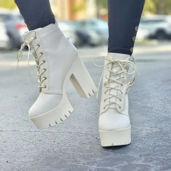 Women's Block Heel Lace Up Botties White Color - Picture 4 of 7